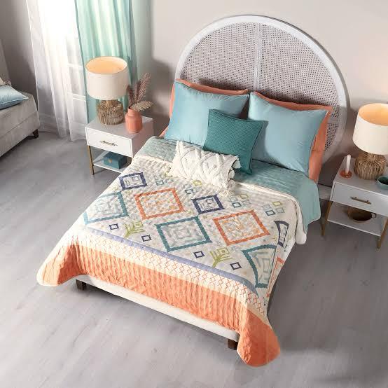 Foto del producto uploads/productos/EDREDON NOVO COMITAN.jpeg